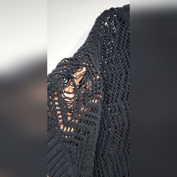 Lane bryant black knit short sleeved sweater size 22 to 28 - Picture 6 of 8